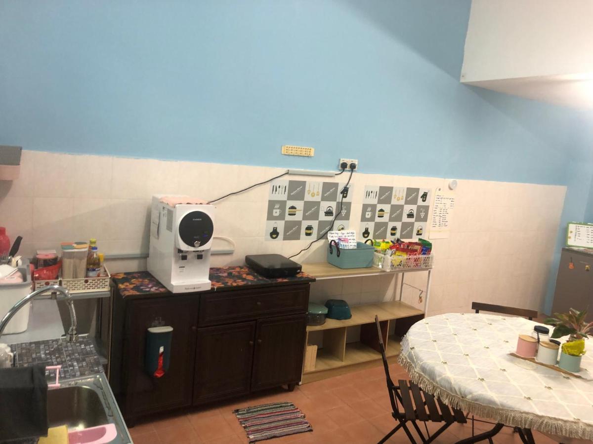 E&Y Homestay Kuala Rompin Kültér fotó